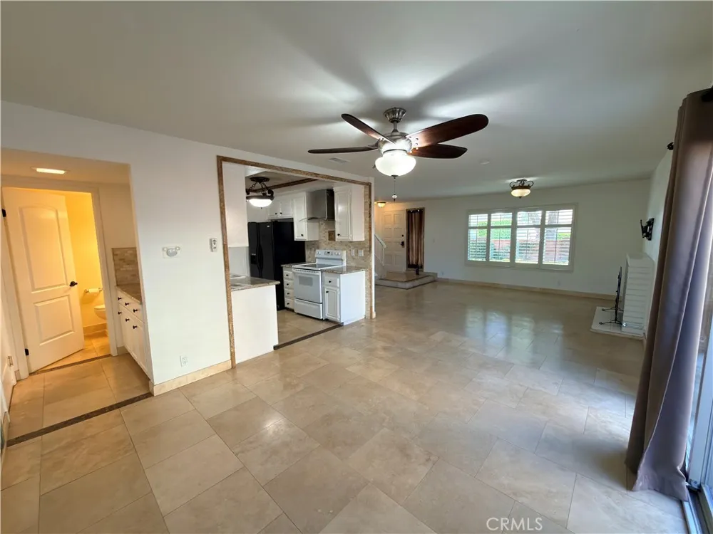 2072 S West Anaheim, CA 92802