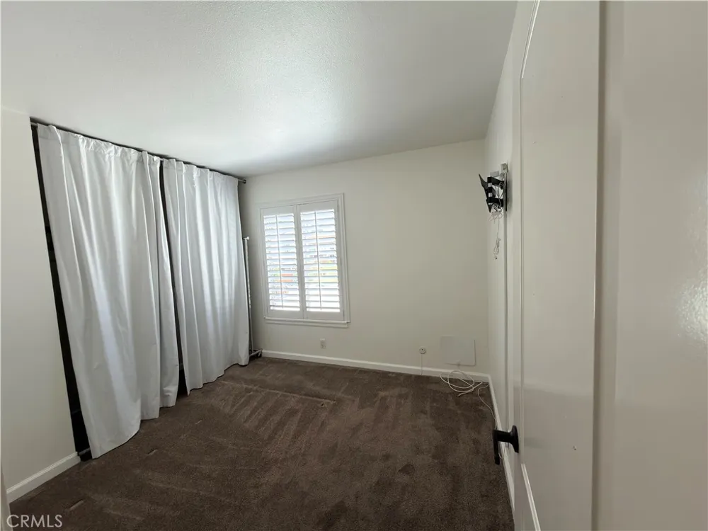 2072 S West Anaheim, CA 92802