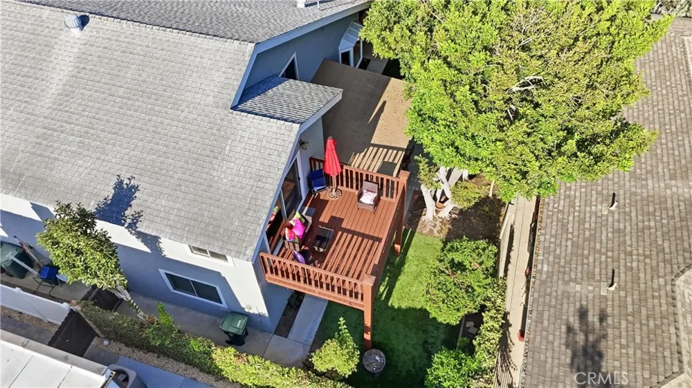 5872 Meadowbrook Drive Huntington Beach, CA 92649