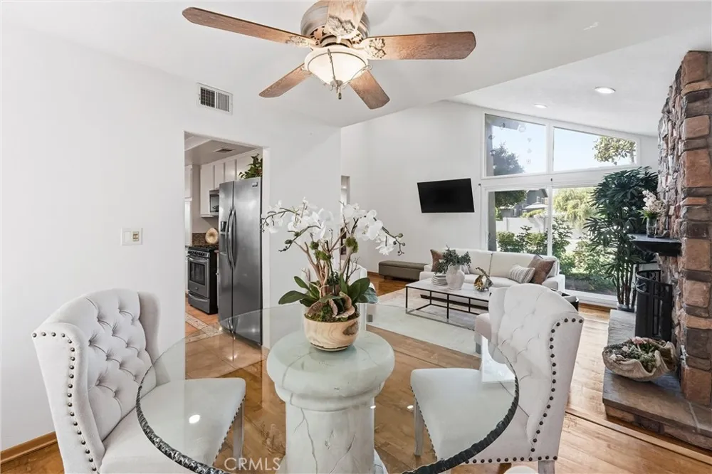 5872 Meadowbrook Drive Huntington Beach, CA 92649
