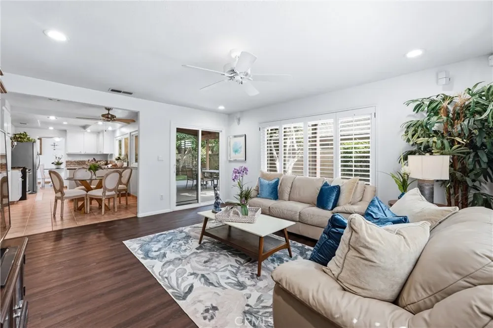 5872 Meadowbrook Drive Huntington Beach, CA 92649