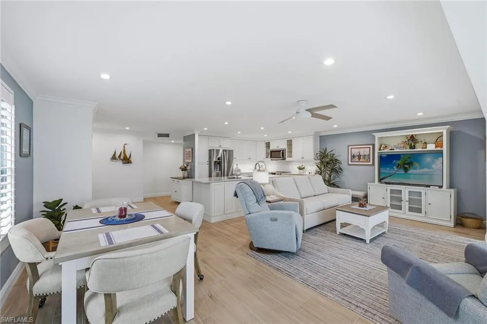 2875 Gulf Shore Boulevard #106 Naples, FL 34103