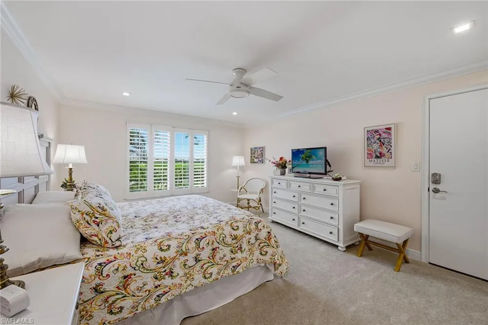2875 Gulf Shore Boulevard #106 Naples, FL 34103