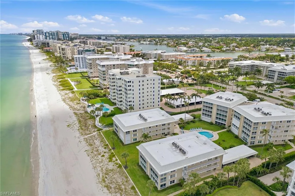 2875 Gulf Shore Boulevard #106 Naples, FL 34103