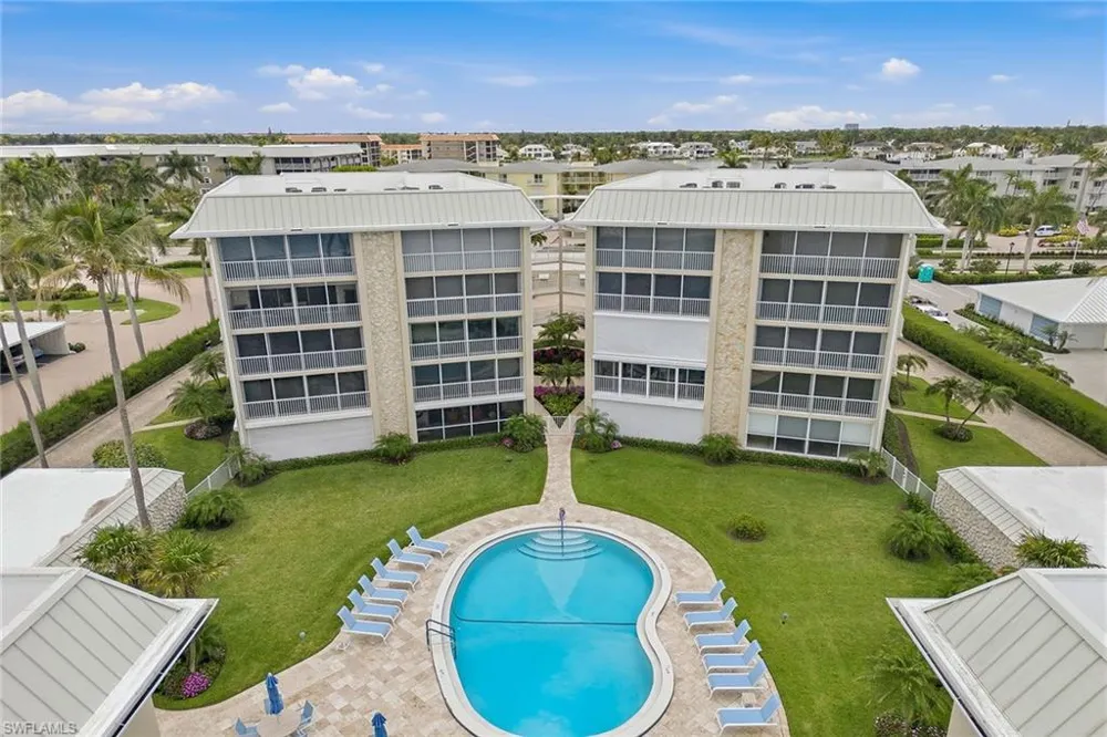 2875 Gulf Shore Boulevard #106 Naples, FL 34103
