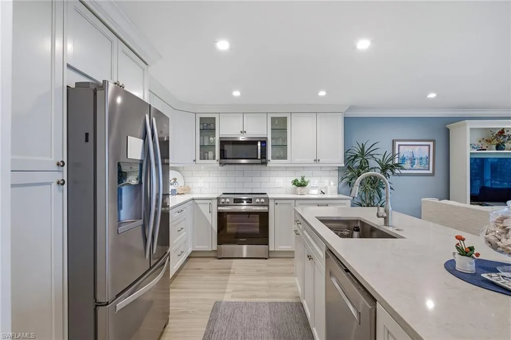 2875 Gulf Shore Boulevard #106 Naples, FL 34103