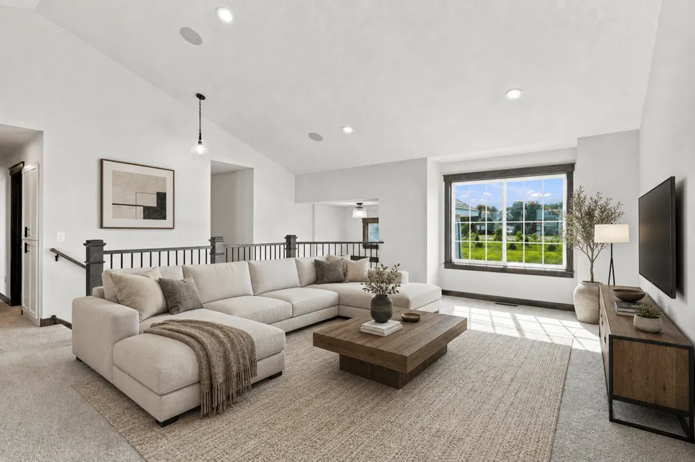 17762 Empire Trail Lakeville, MN 55044