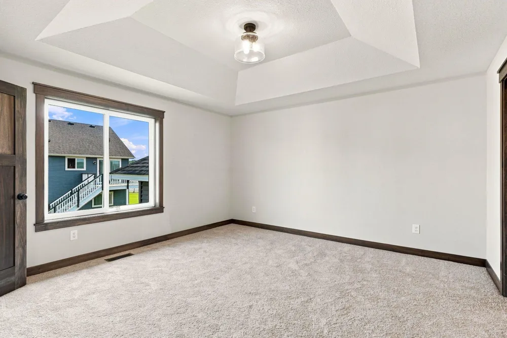 17762 Empire Trail Lakeville, MN 55044
