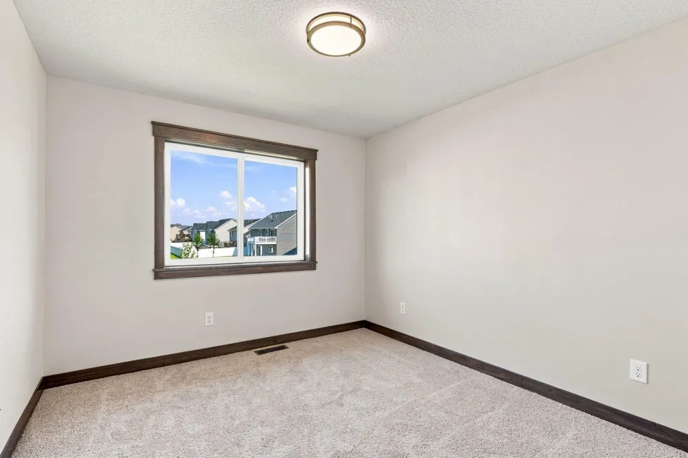 17762 Empire Trail Lakeville, MN 55044