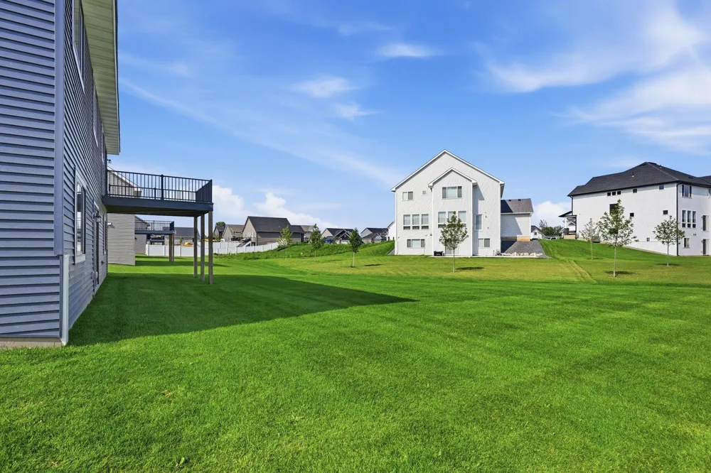 17762 Empire Trail Lakeville, MN 55044