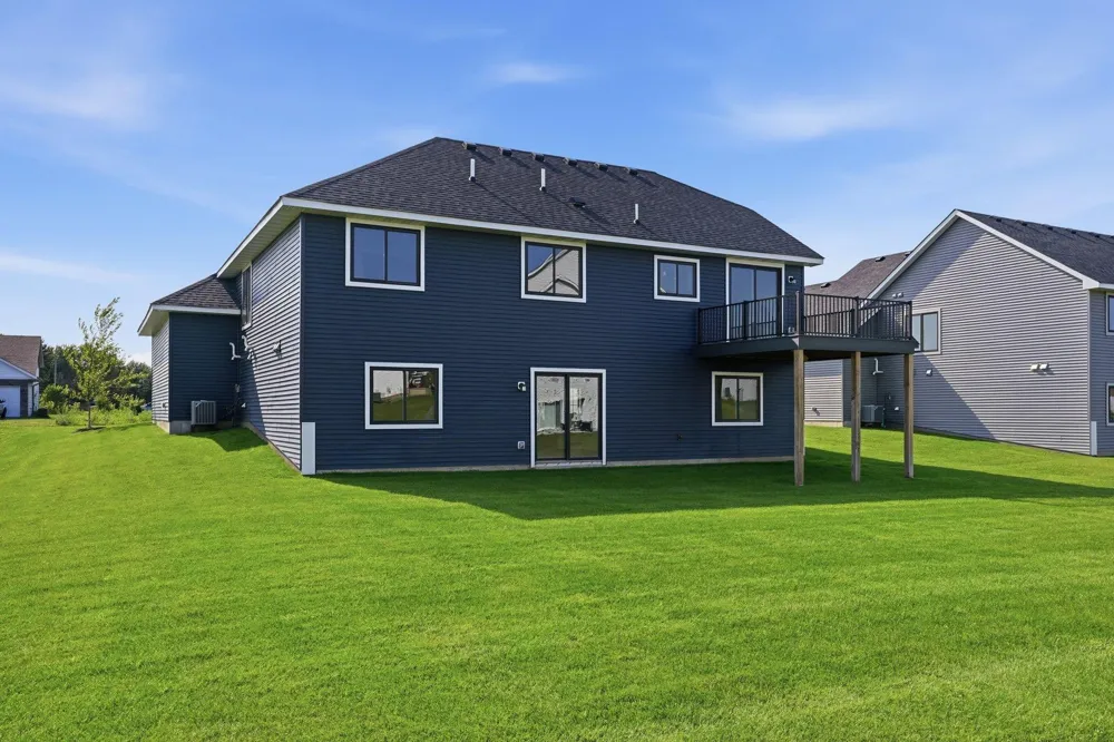 17762 Empire Trail Lakeville, MN 55044
