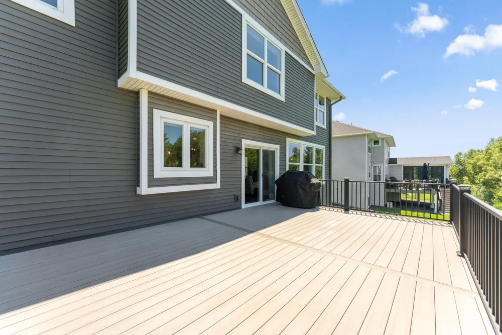 19335 Indora Trail Lakeville, MN 55044