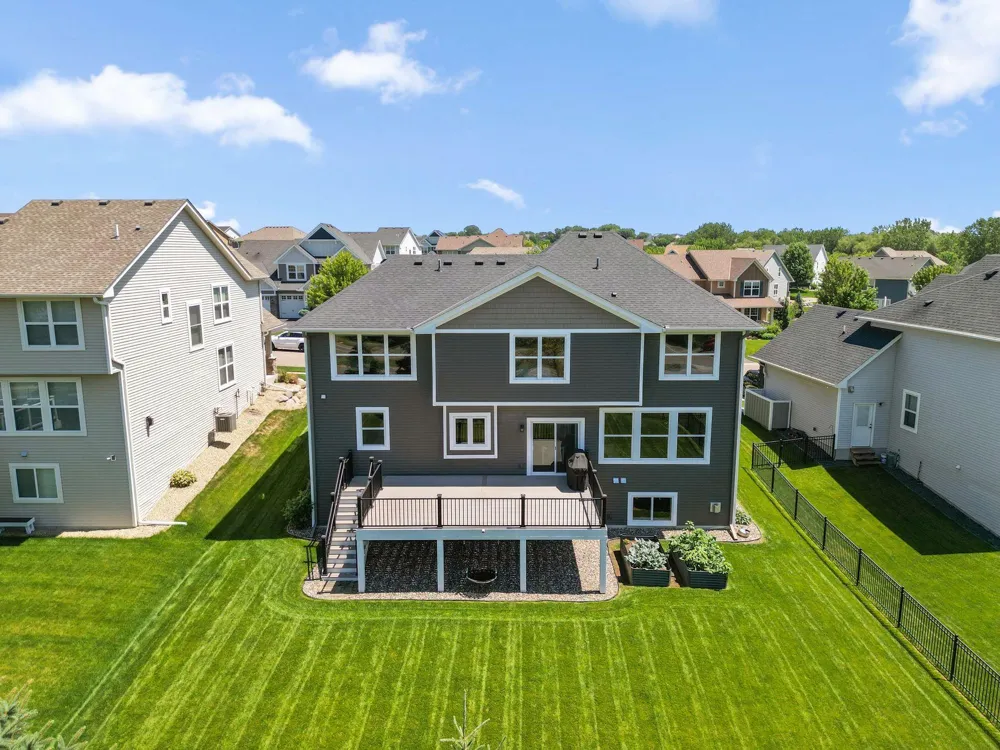 19335 Indora Trail Lakeville, MN 55044