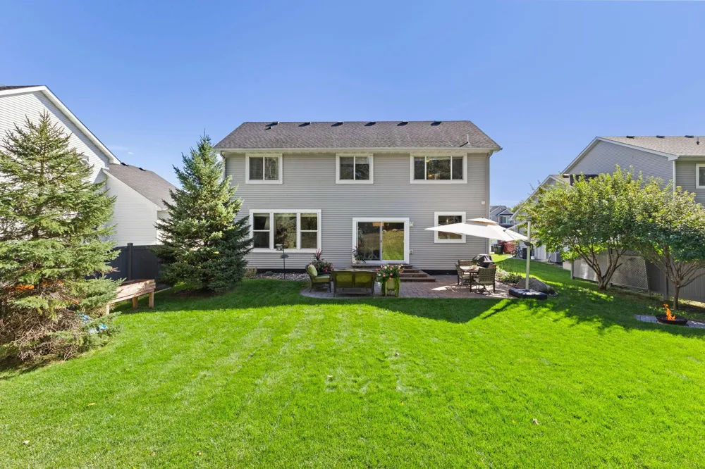 9597 198th Street W Lakeville, MN 55044