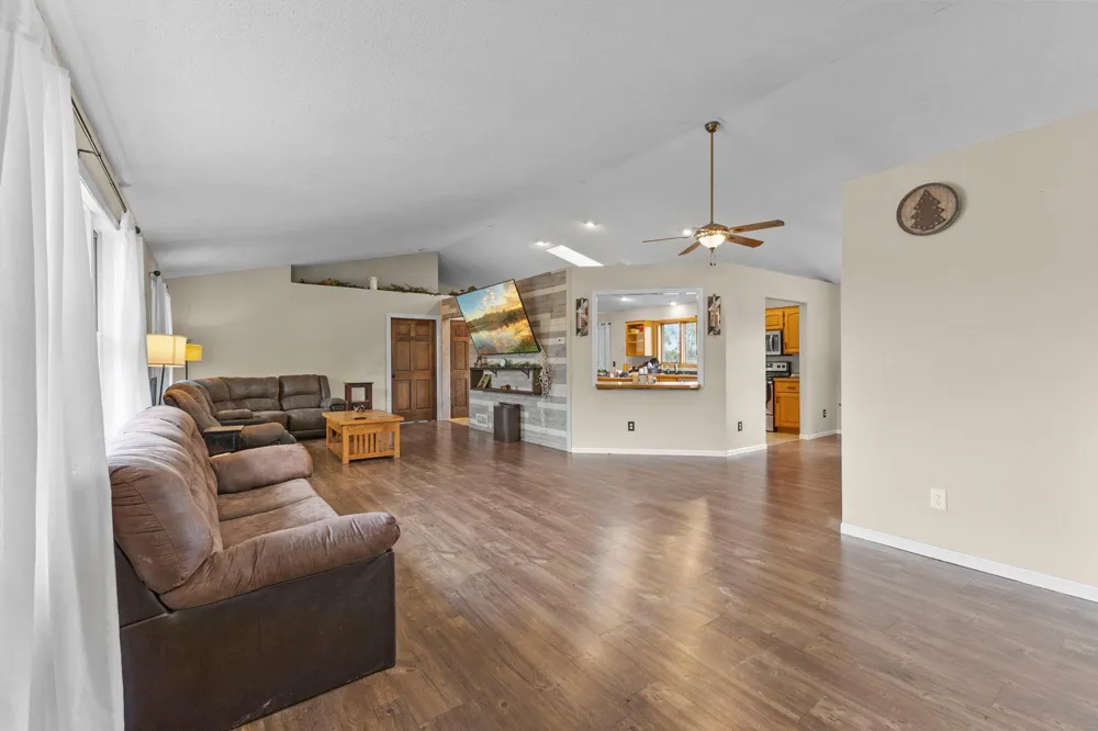 3382 Highway 95 NW Cambridge, MN 55008