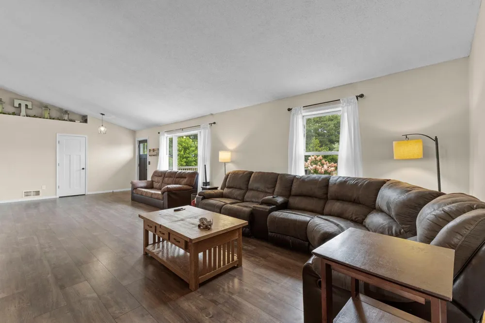 3382 Highway 95 NW Cambridge, MN 55008