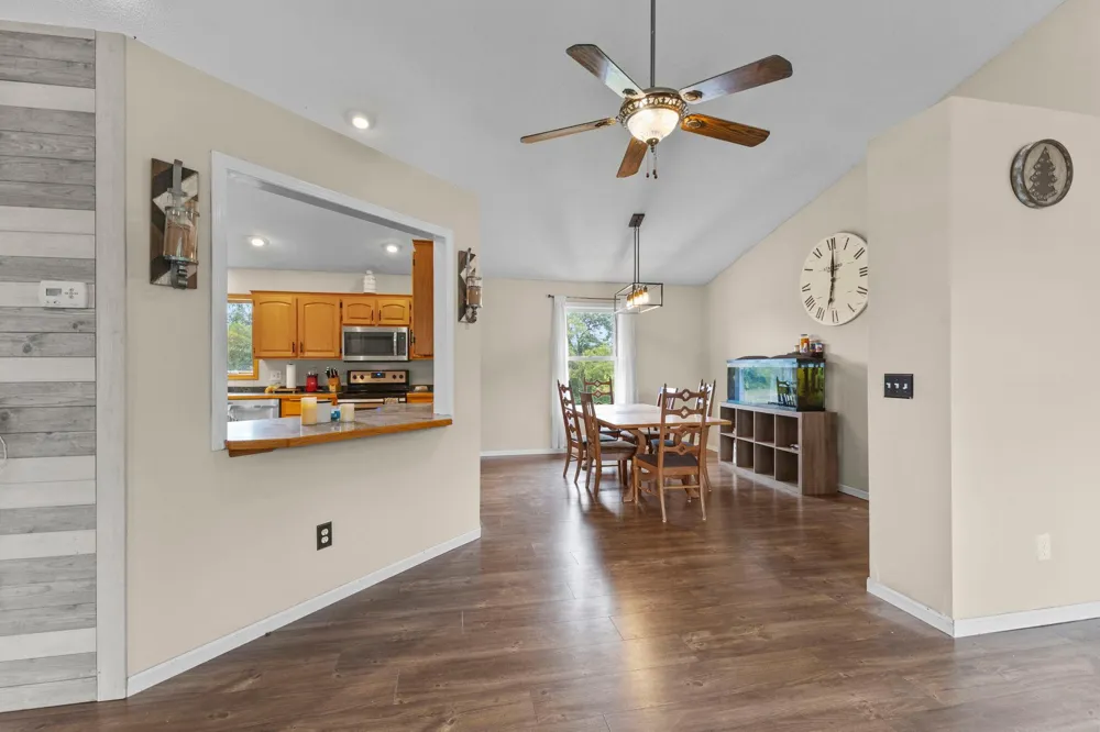3382 Highway 95 NW Cambridge, MN 55008