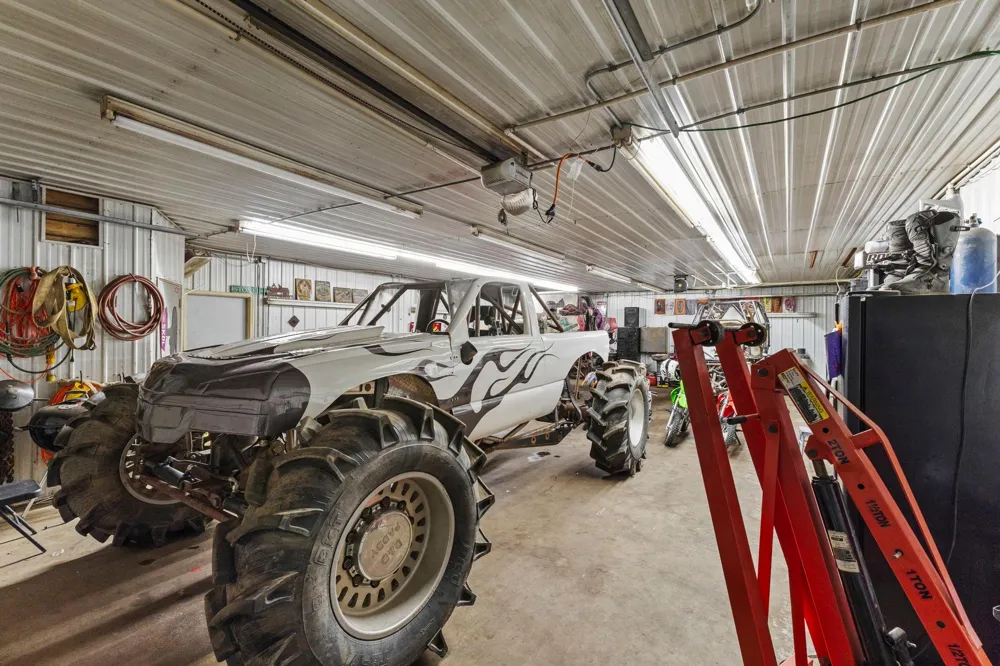 3382 Highway 95 NW Cambridge, MN 55008