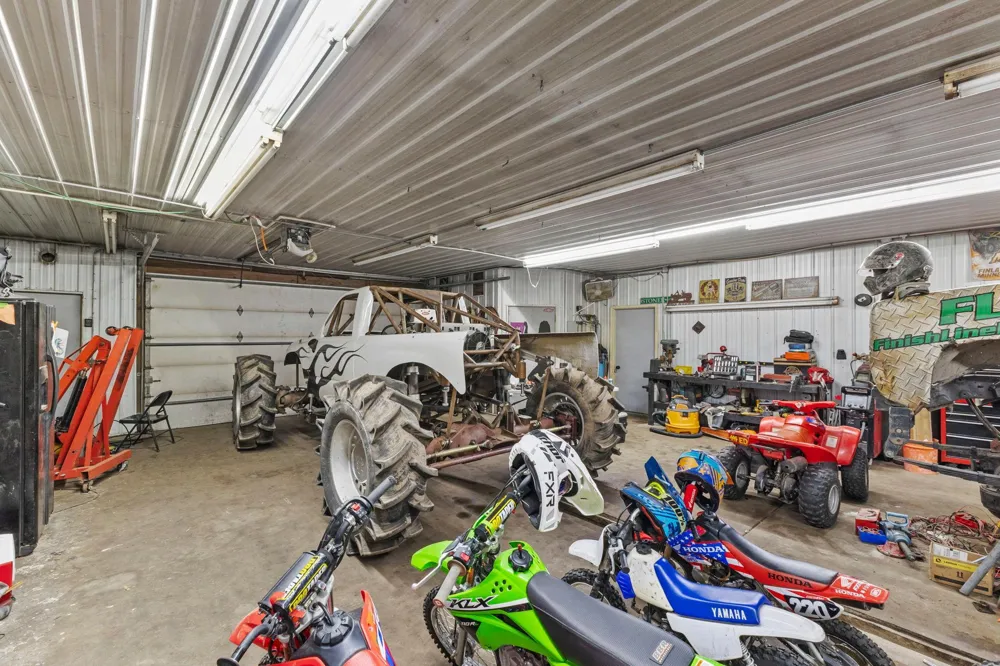 3382 Highway 95 NW Cambridge, MN 55008