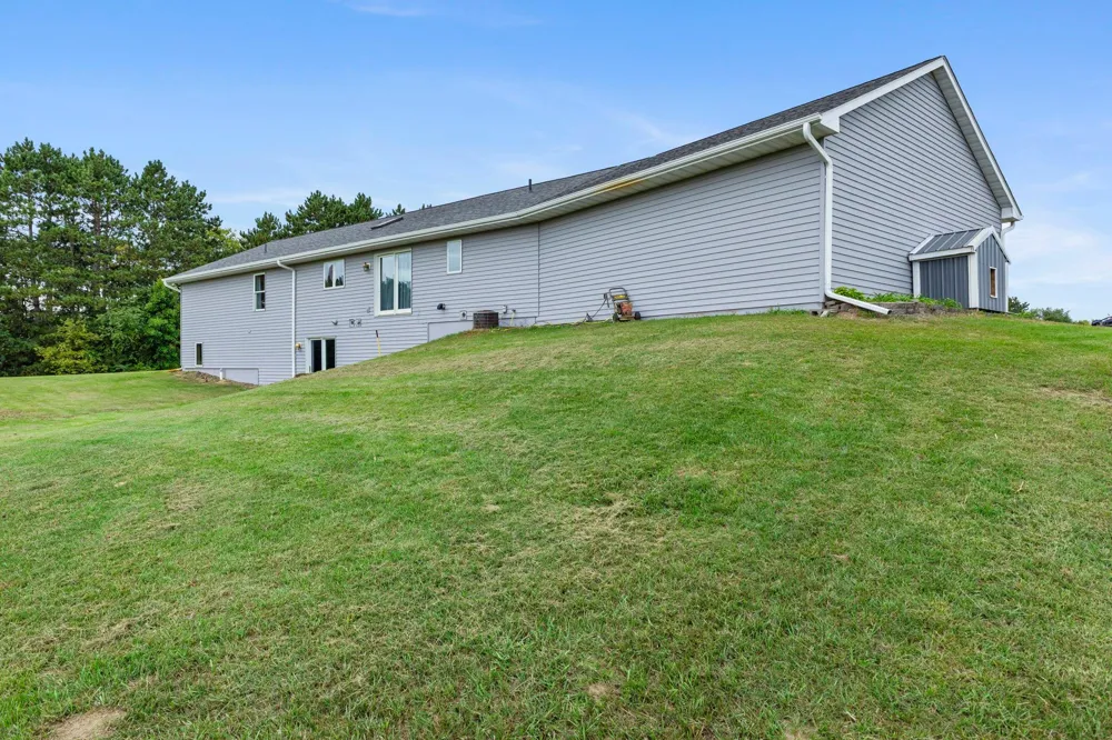 3382 Highway 95 NW Cambridge, MN 55008