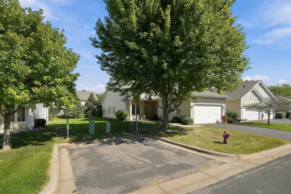 20576 Cypress Drive Farmington, MN 55024
