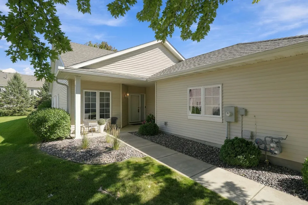 20576 Cypress Drive Farmington, MN 55024
