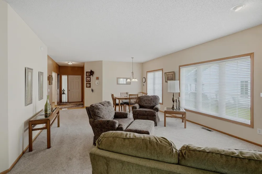 20576 Cypress Drive Farmington, MN 55024