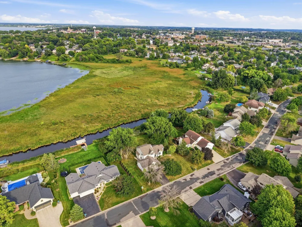315 William Lake Shore Drive Waconia, MN 55387