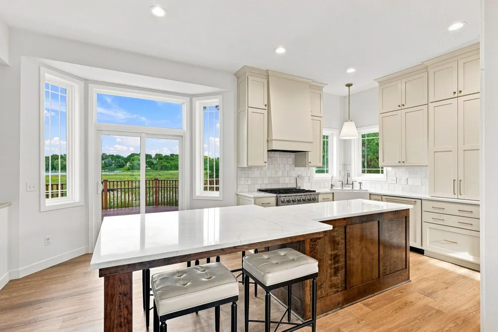315 William Lake Shore Drive Waconia, MN 55387