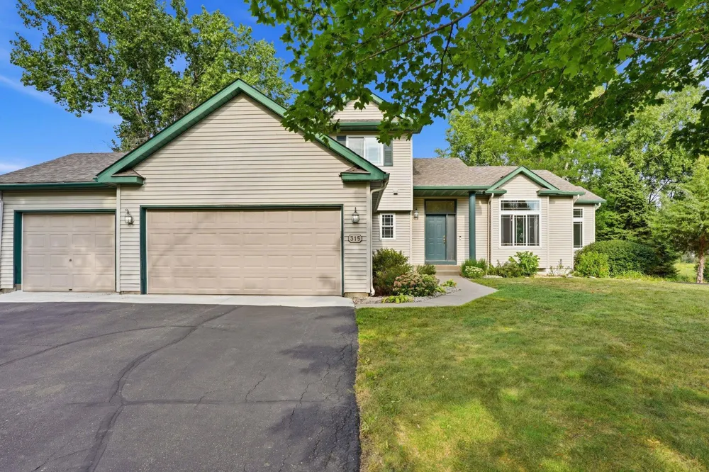 315 William Lake Shore Drive Waconia, MN 55387