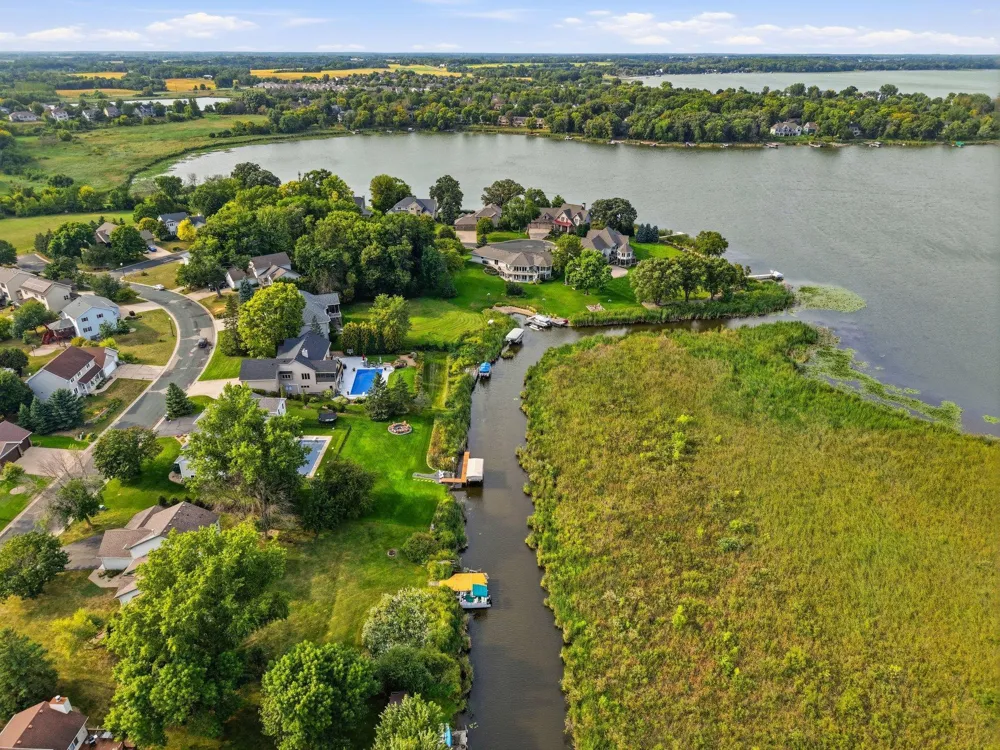 315 William Lake Shore Drive Waconia, MN 55387
