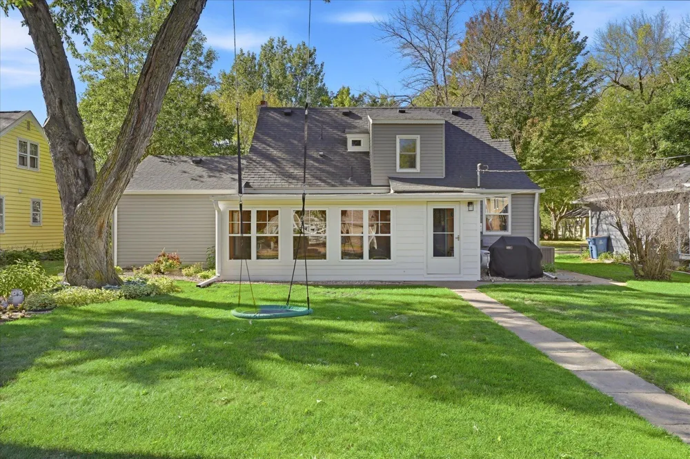 312 Westminster Avenue SW Watertown, MN 55388