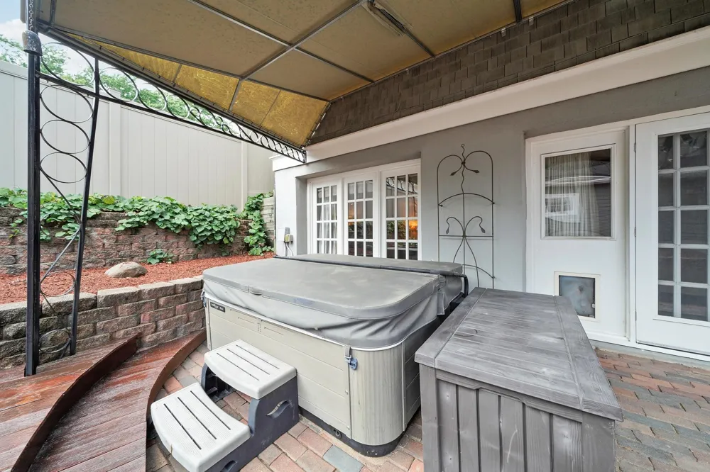 1170 Fairmount Avenue Saint Paul, MN 55105