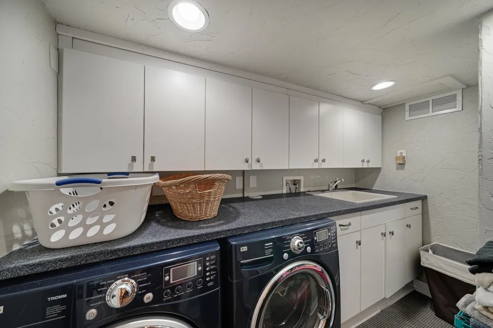 1170 Fairmount Avenue Saint Paul, MN 55105