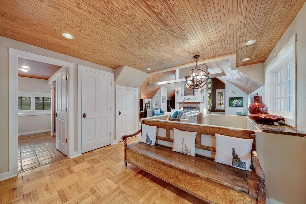 1170 Fairmount Avenue Saint Paul, MN 55105