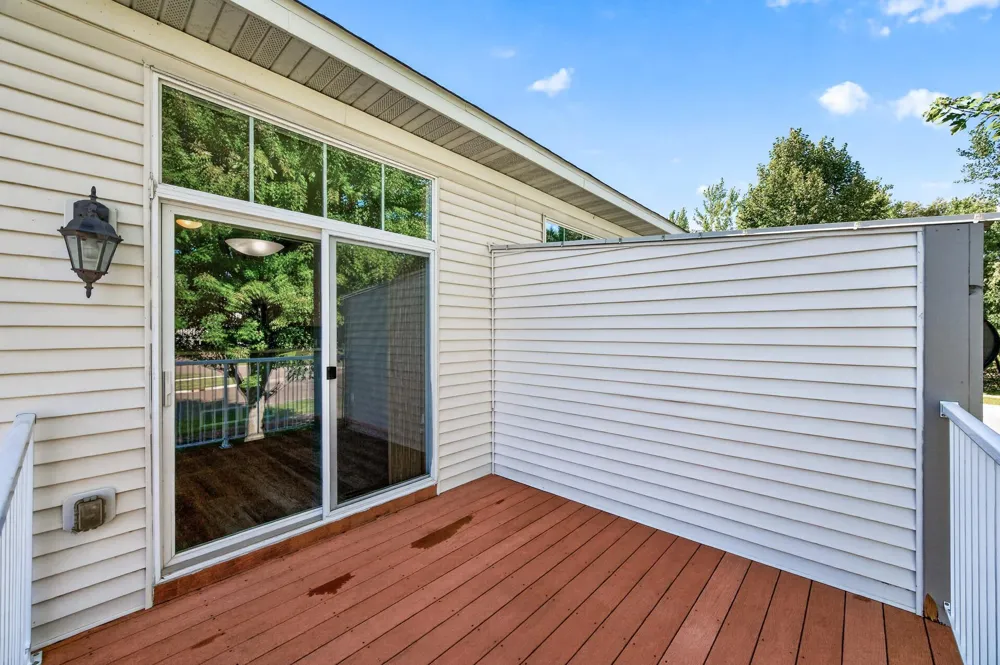 20053 Heritage Drive Lakeville, MN 55044