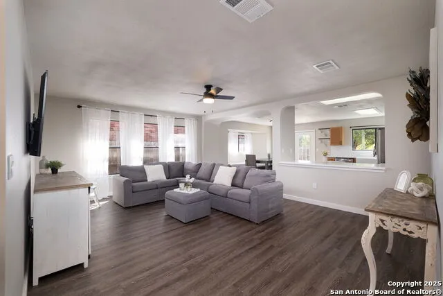 11211 Talbot Sq San Antonio, TX 78249