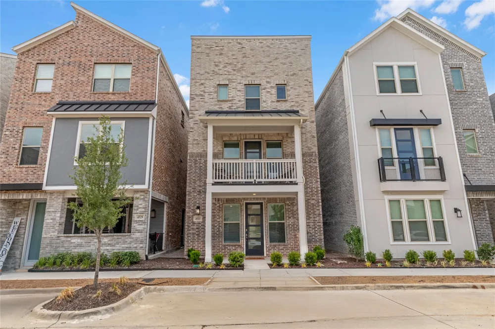 4533 Ward Street North Richland Hills, TX 76180