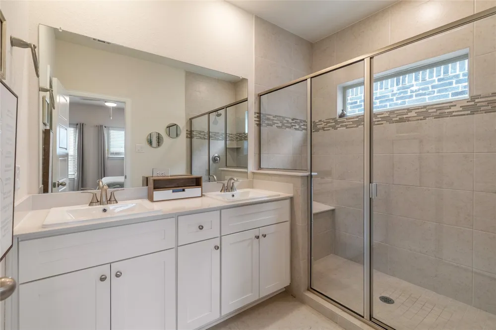 4533 Ward Street North Richland Hills, TX 76180