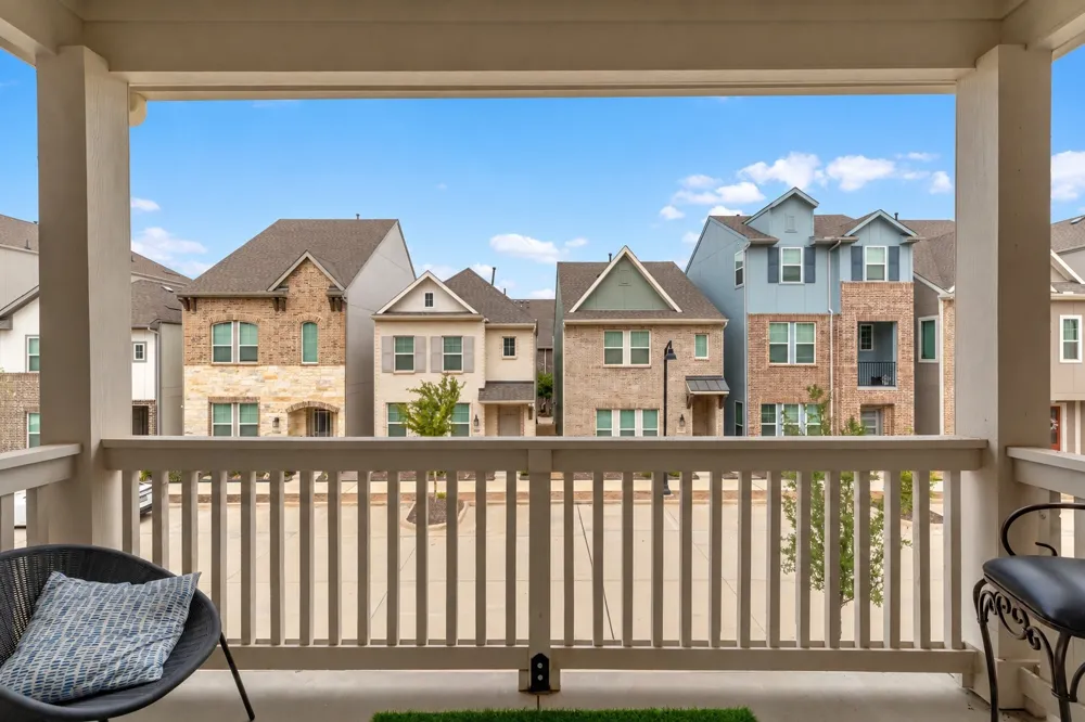 4533 Ward Street North Richland Hills, TX 76180