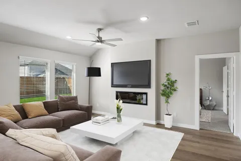 3213 Dahlia Lane