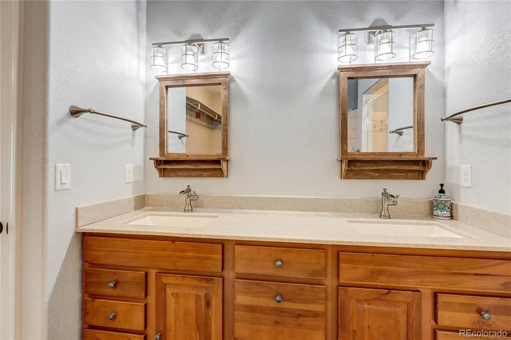 2581 Greenhorn View Drive Pueblo West, CO 81007
