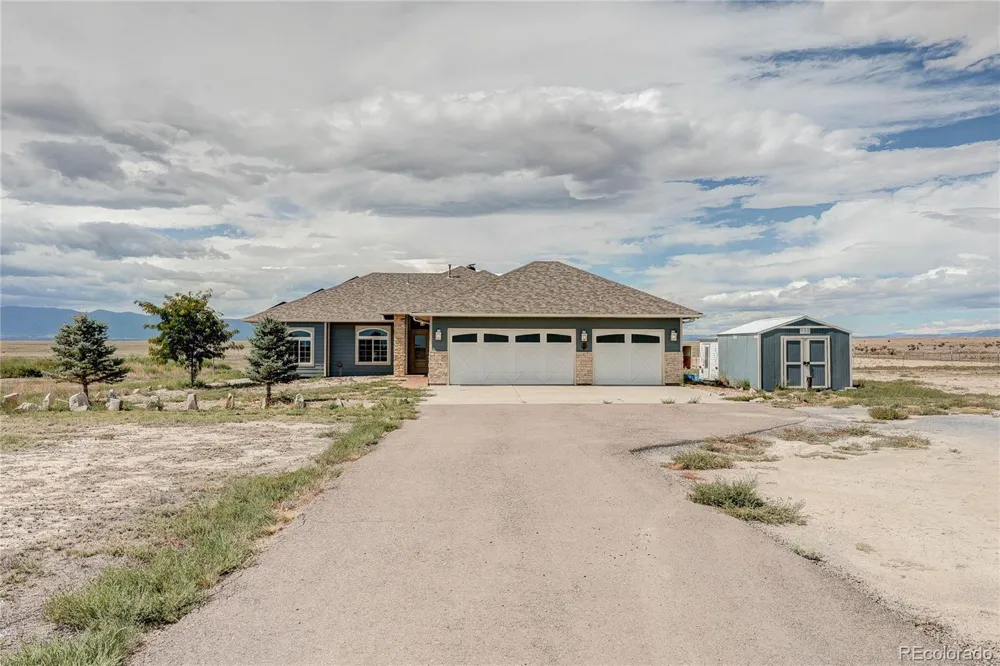 2581 Greenhorn View Drive Pueblo West, CO 81007