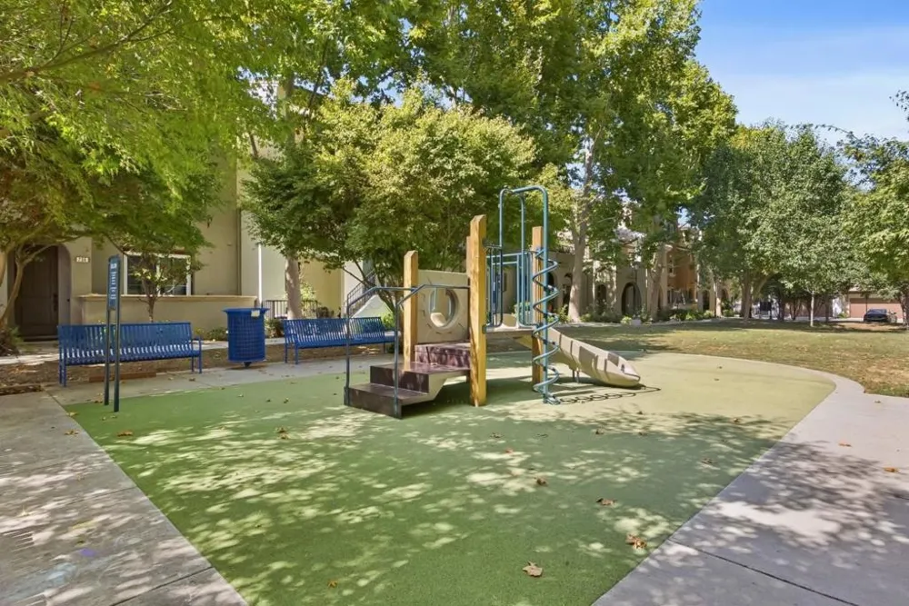 221 Dali Terrace Mountain View, CA 94041