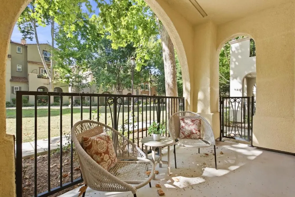 221 Dali Terrace Mountain View, CA 94041