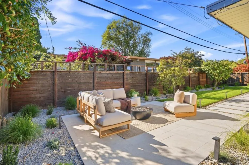 2020 Channing Avenue Palo Alto, CA 94303