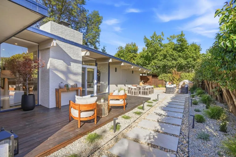 2020 Channing Avenue Palo Alto, CA 94303
