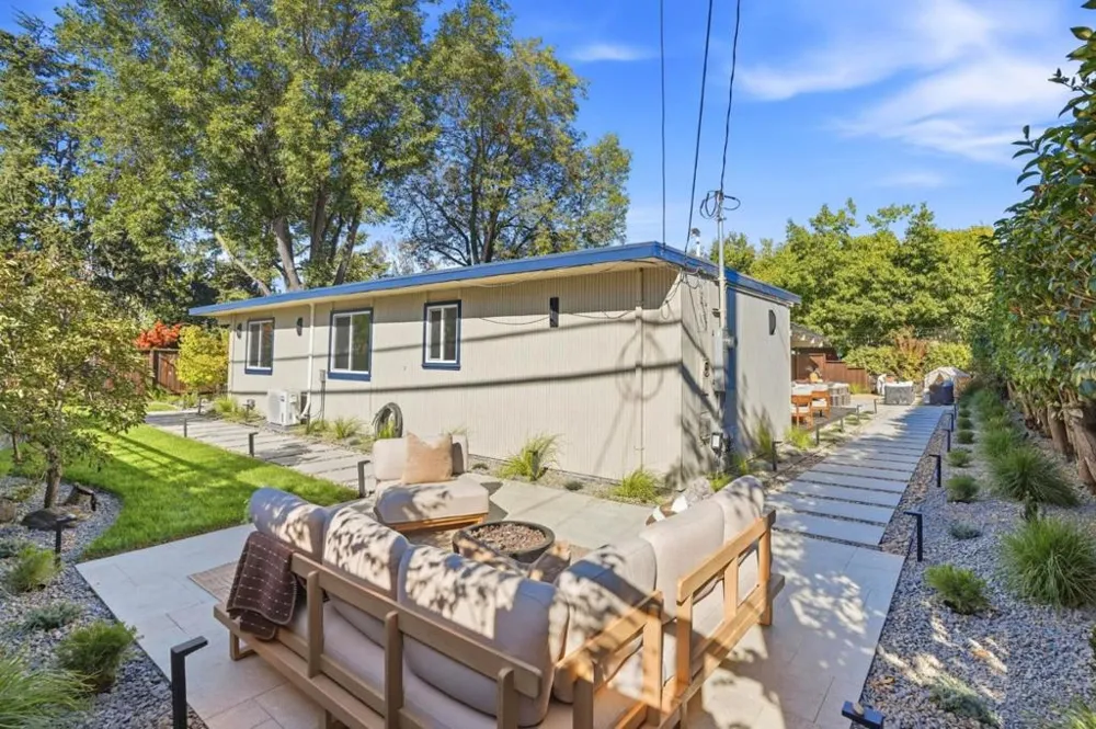 2020 Channing Avenue Palo Alto, CA 94303