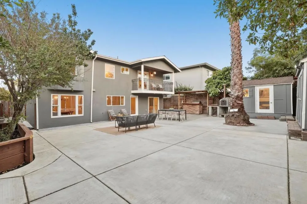 577 Maple Avenue San Bruno, CA 94066