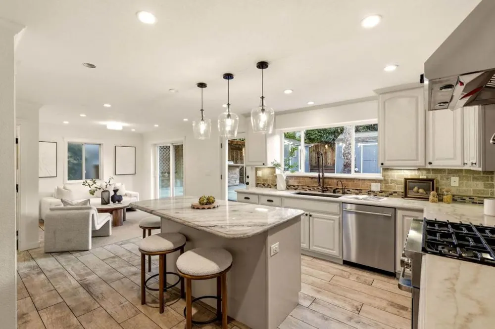 577 Maple Avenue San Bruno, CA 94066
